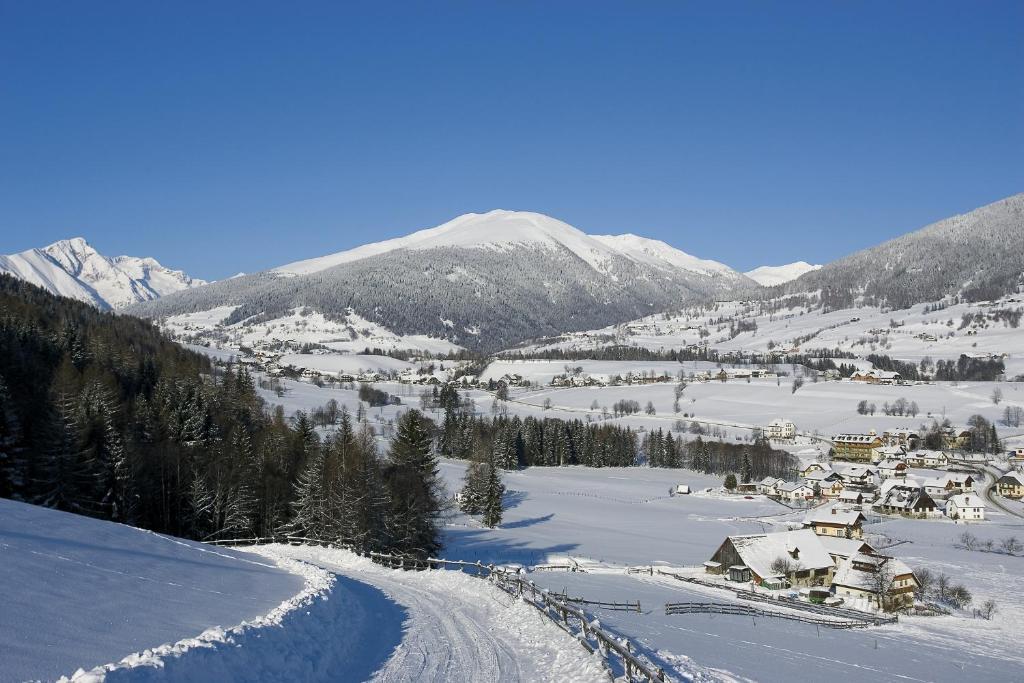 Landgasthof Jagawirt Krakauschatten Luaran gambar